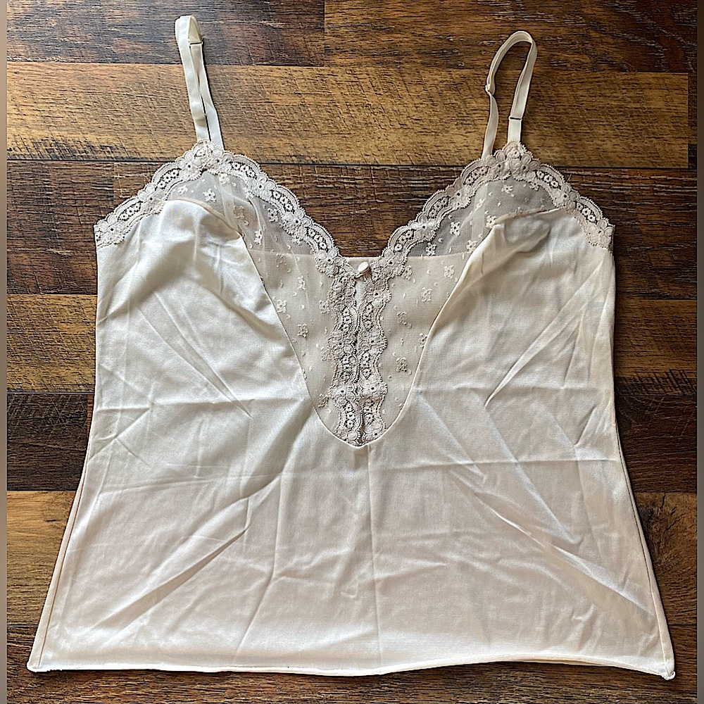 Vintage Vanity Fair Ivory Lace Camisole Size 36